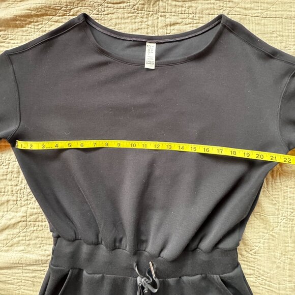 SPANX AirEssentials® Long Sleeve Cinched Jumpsuit - Medium - Picture 4 of 6